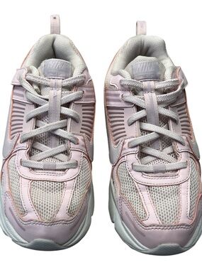 Nike Vomero Youth Sneakers - Pastel Pink (Size 3Y / EUR 35)
